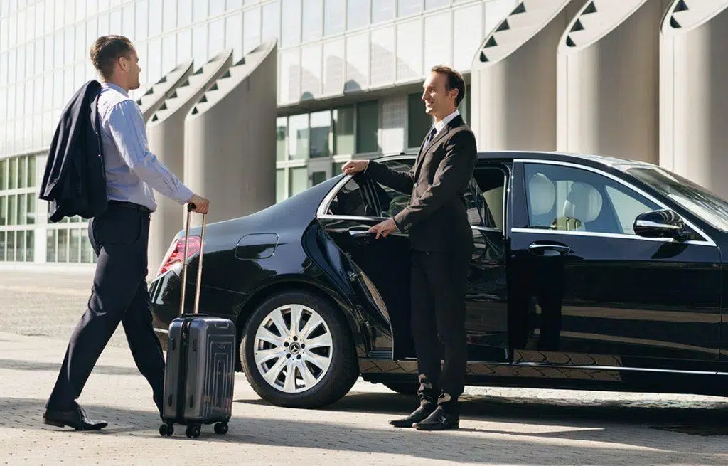 Airport Transfer Service Netherlands – Fixed-Price, On-Time Rides to & from Airport